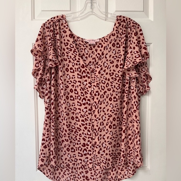 In Every Story Pink Animal Print Blouse 1X - Picture 2 of 10